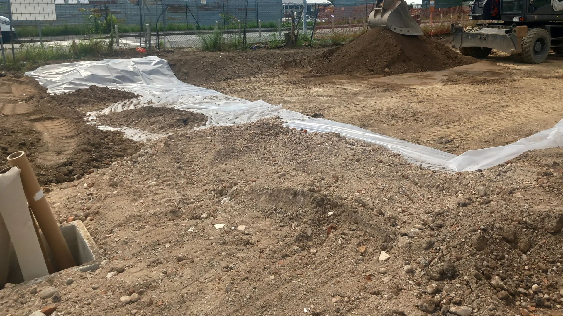 urbanizzazione Via Airaghi parcheggio dreno 1