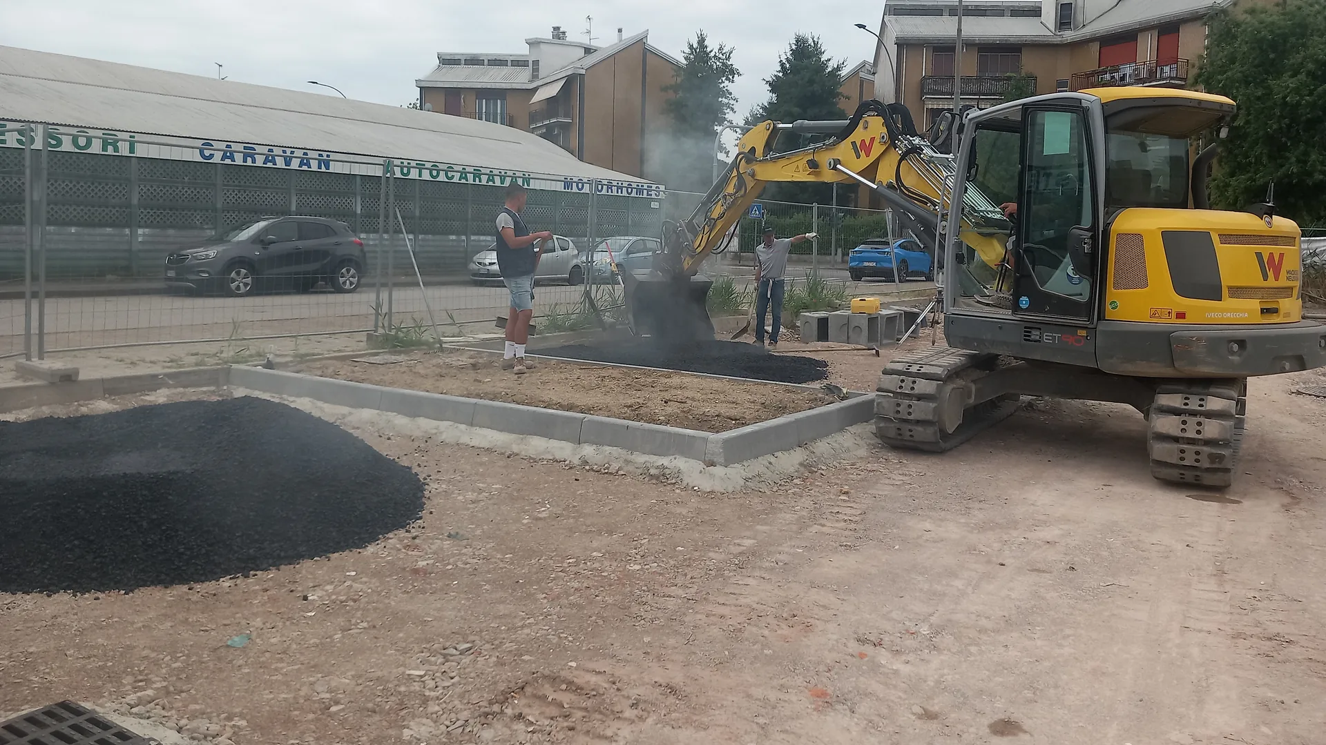 urbanizzazione ZIBIDO SAN GIACOMO parcheggio e parco 4